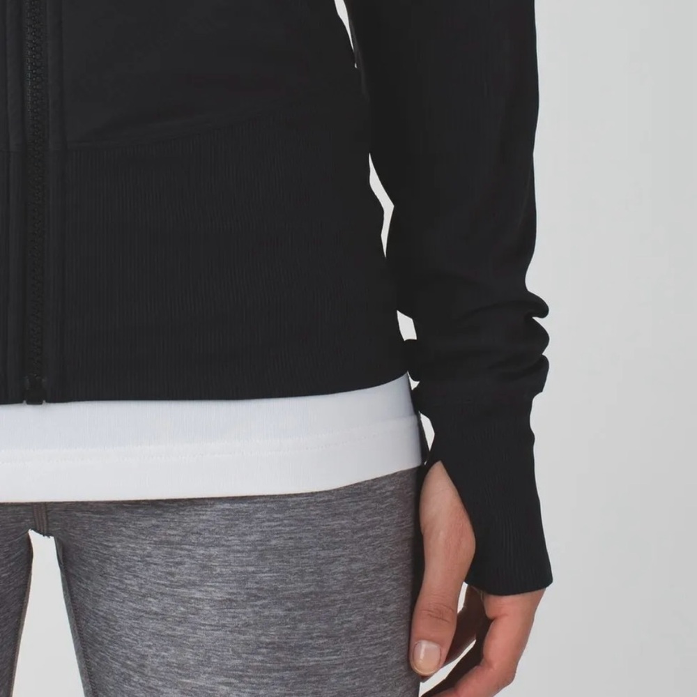 🍋lululemon In Flux Jacket - Picture 4 of 8